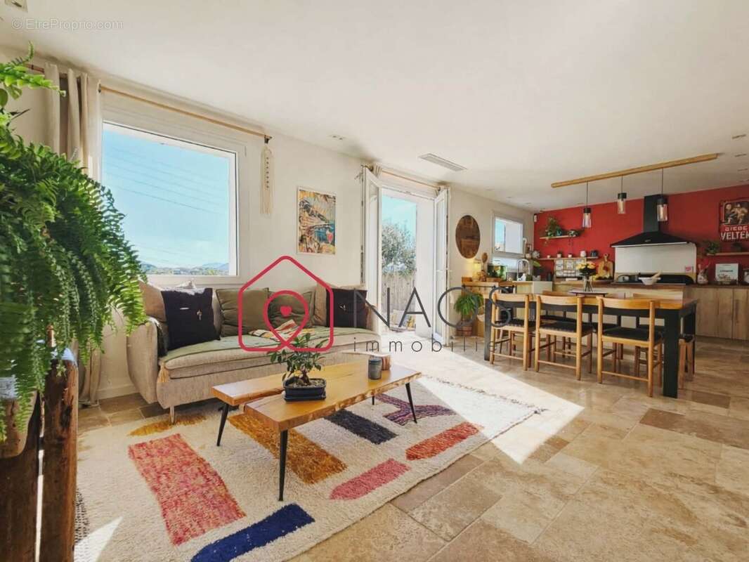 Maison à COGOLIN