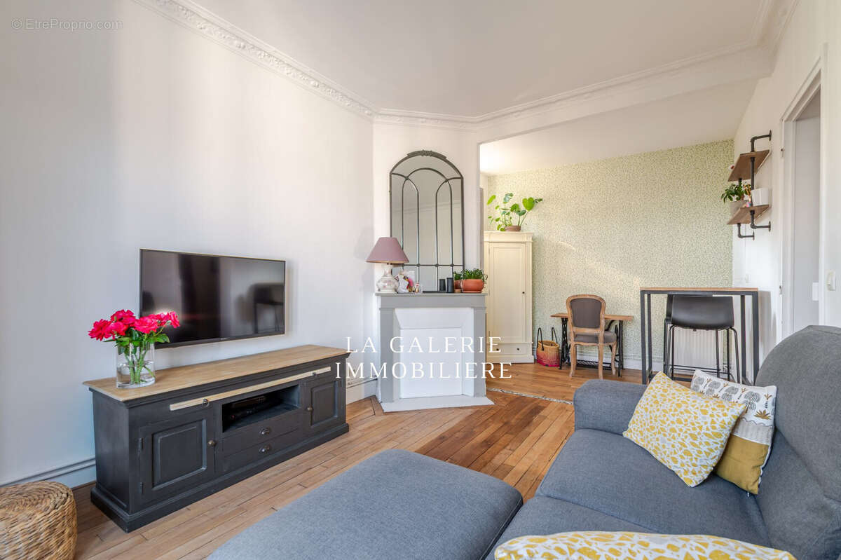 Appartement 40 m² à Puteaux  - photo 2