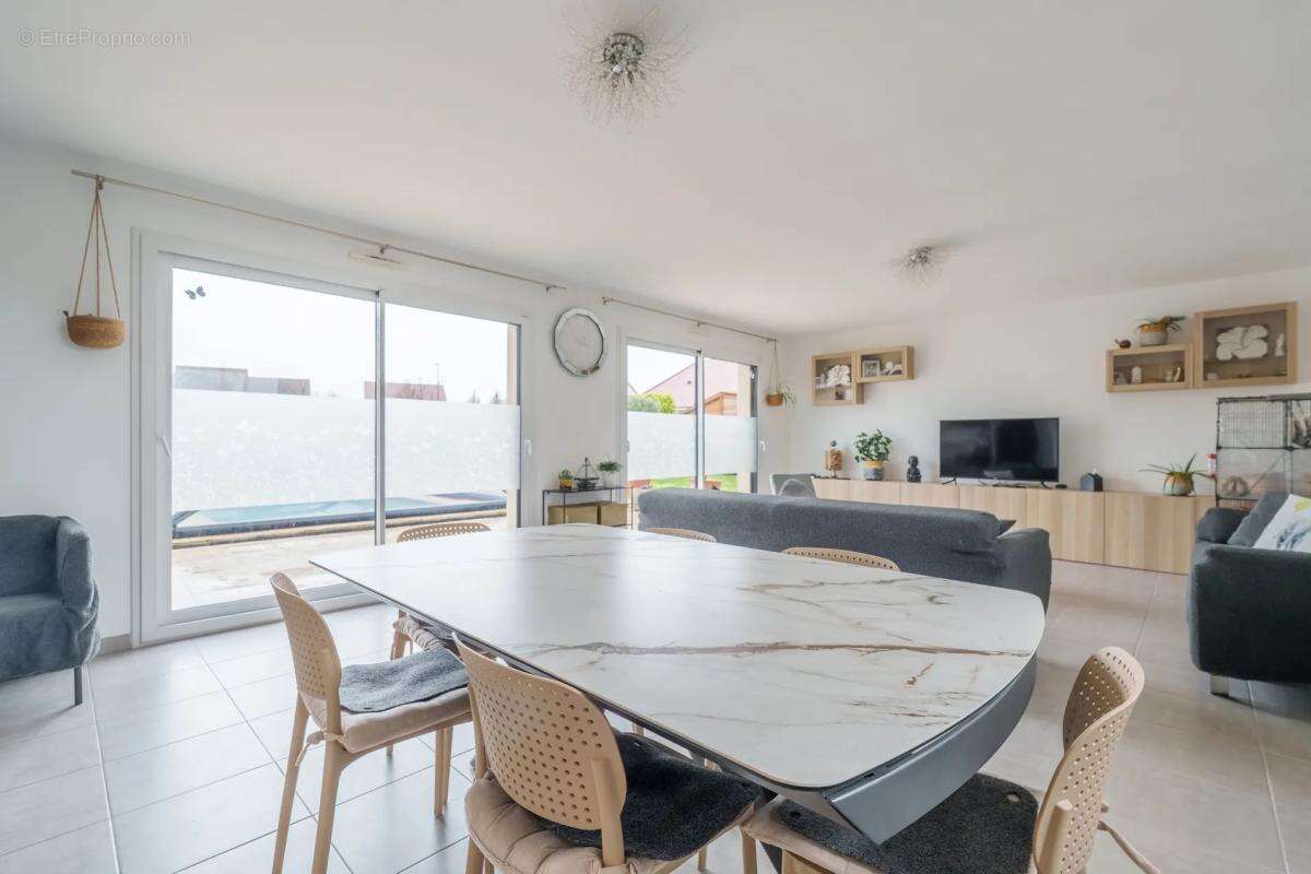 Maison à CRENEY-PRES-TROYES