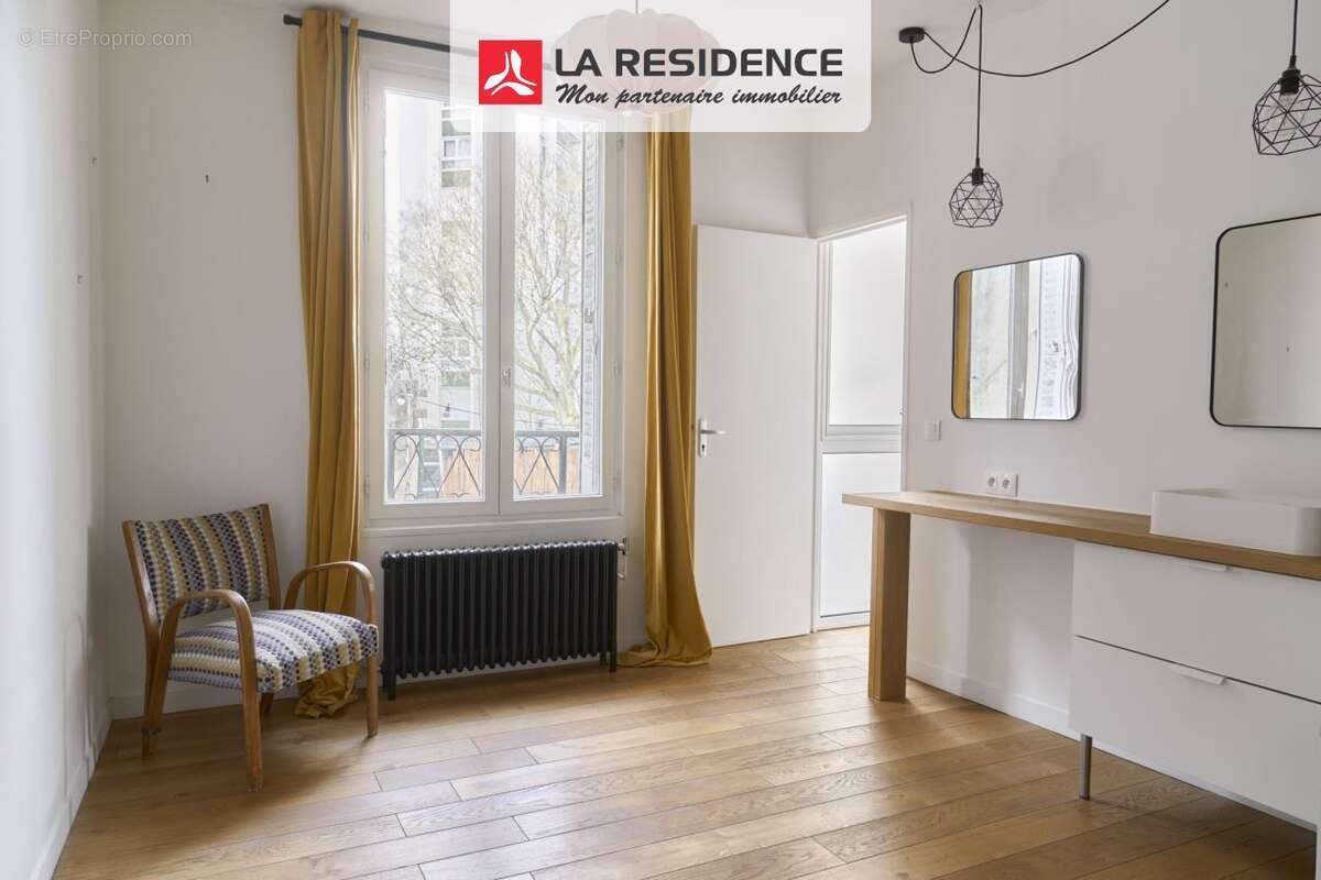 Maison à ISSY-LES-MOULINEAUX