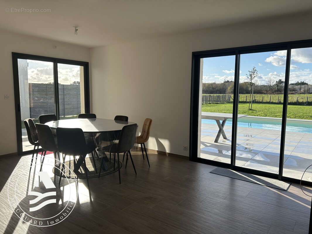 Maison à SAINT-PHILIBERT