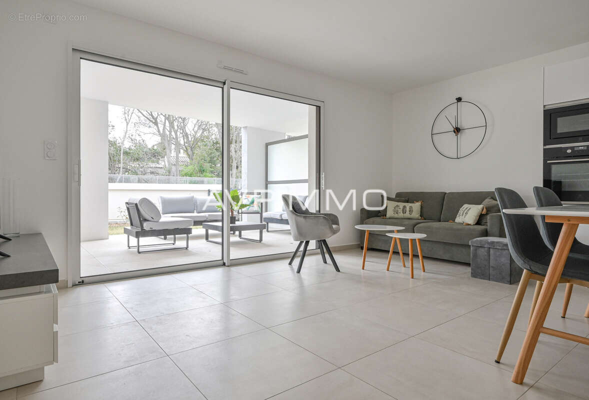 Appartement T4 avec jardin et terrasse à vendre aux Lecques   Saint-Cyr-sur-Mer à 80 m de la plage - photo 3