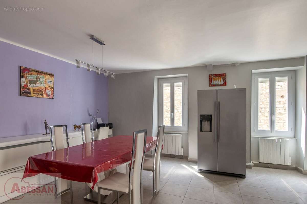 Maison à LA CALMETTE