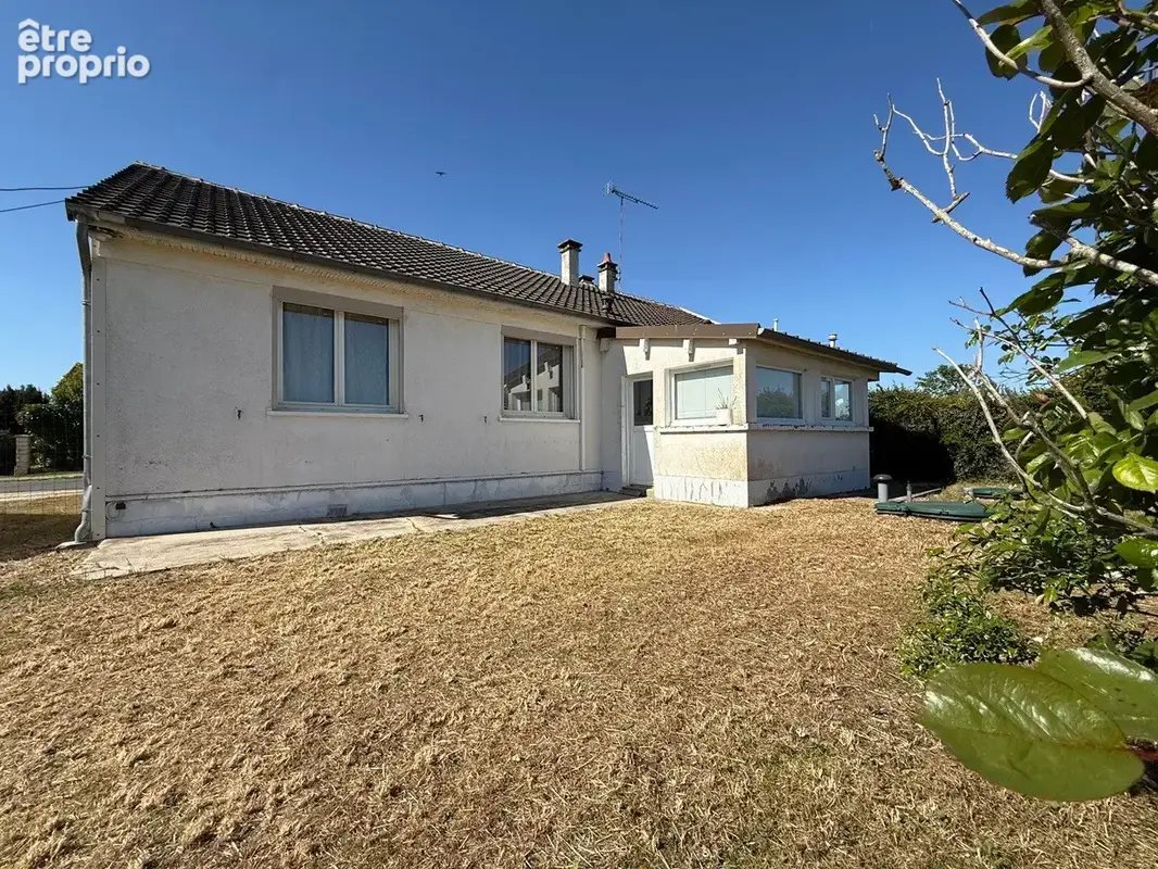 Maison 6 pièces 105 m² à vendre à Thizay (36100) - photo 6