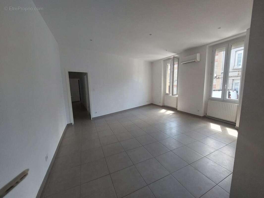 Appartement à SAINT-ETIENNE