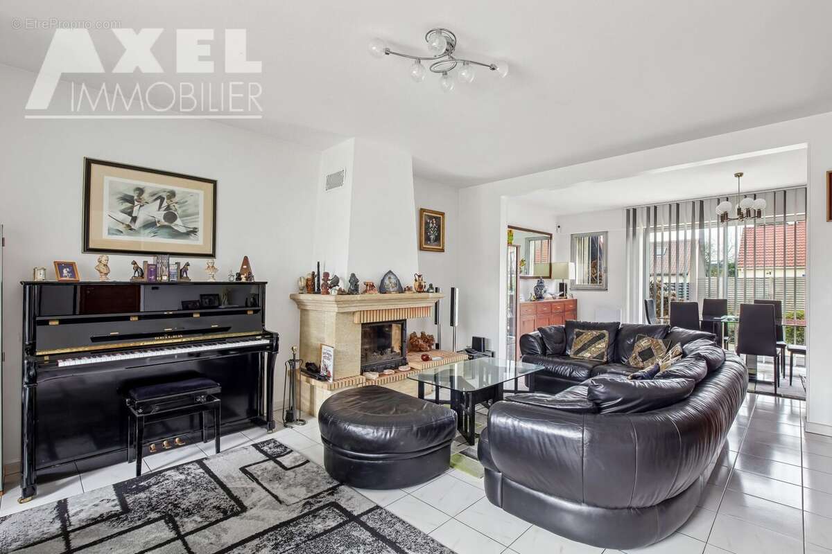 Maison à BOIS-D'ARCY