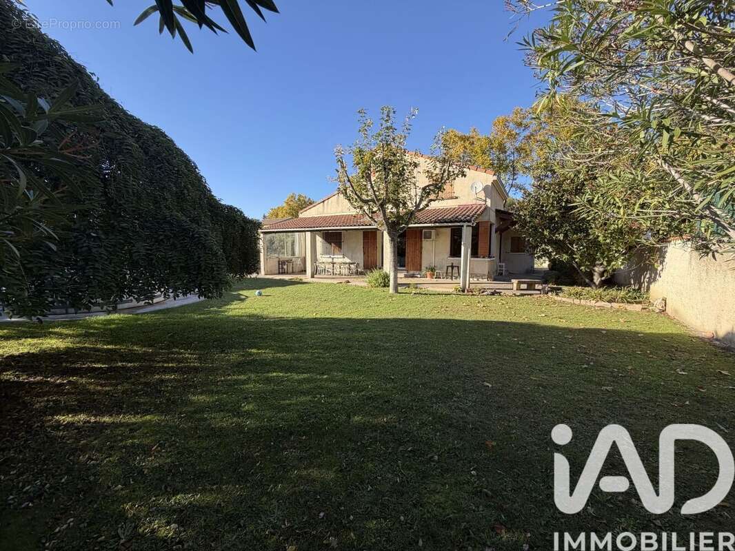 Photo 2 - Maison à PELISSANNE