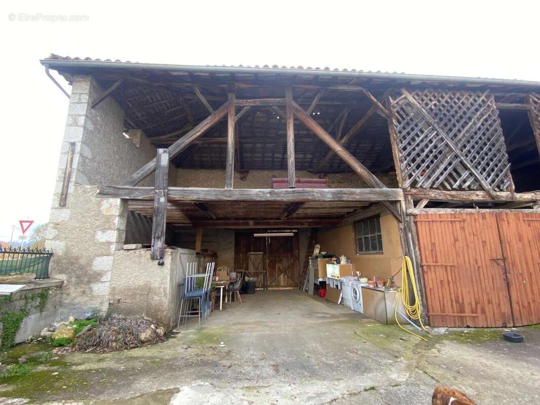 Maison 167 m² à Martres-De-Riviere  - photo 2