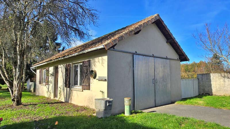 Maison à ORADOUR-SUR-GLANE