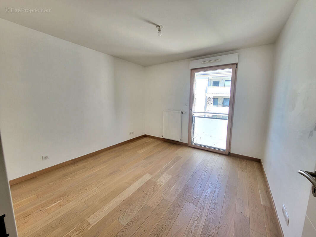 Appartement à NEUVILLE-SUR-SAONE