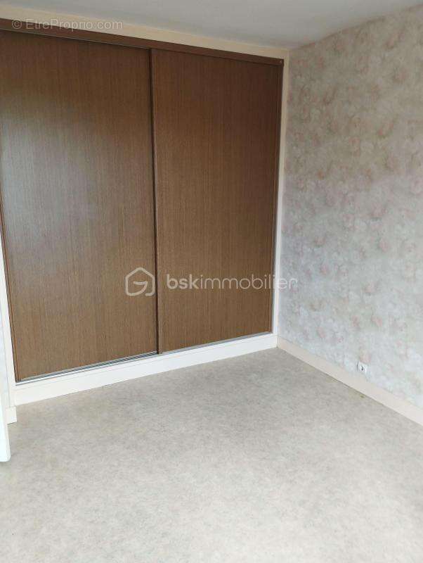 Maison de plain-pied en ville - photo 10