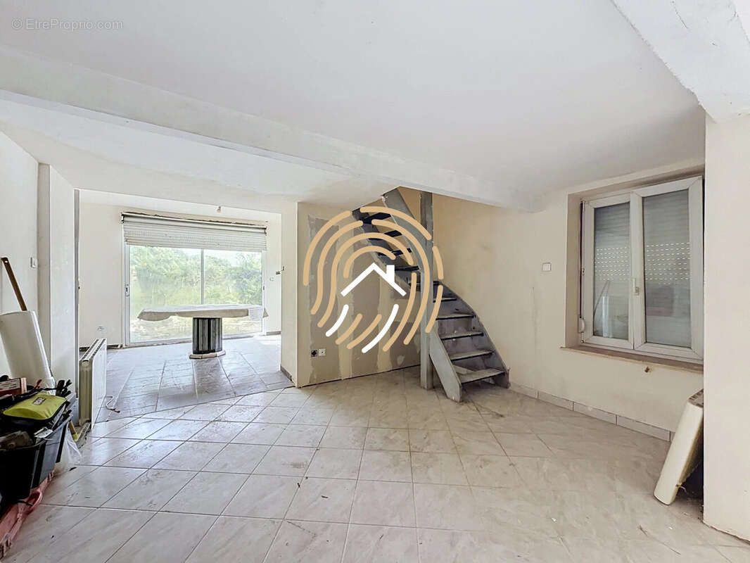 Maison 56 m² à Raimbeaucourt  - photo 3