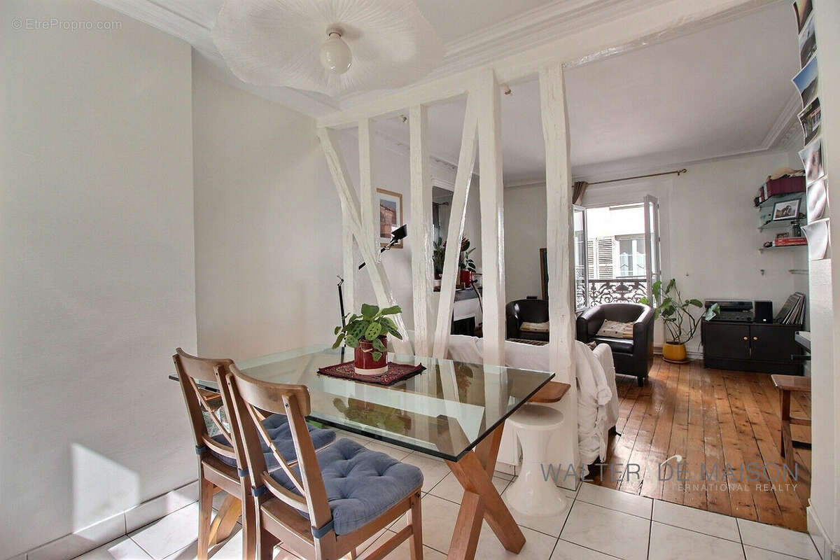 Appartement à PARIS-17E