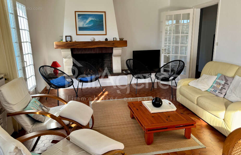 Maison à VAUX-SUR-MER