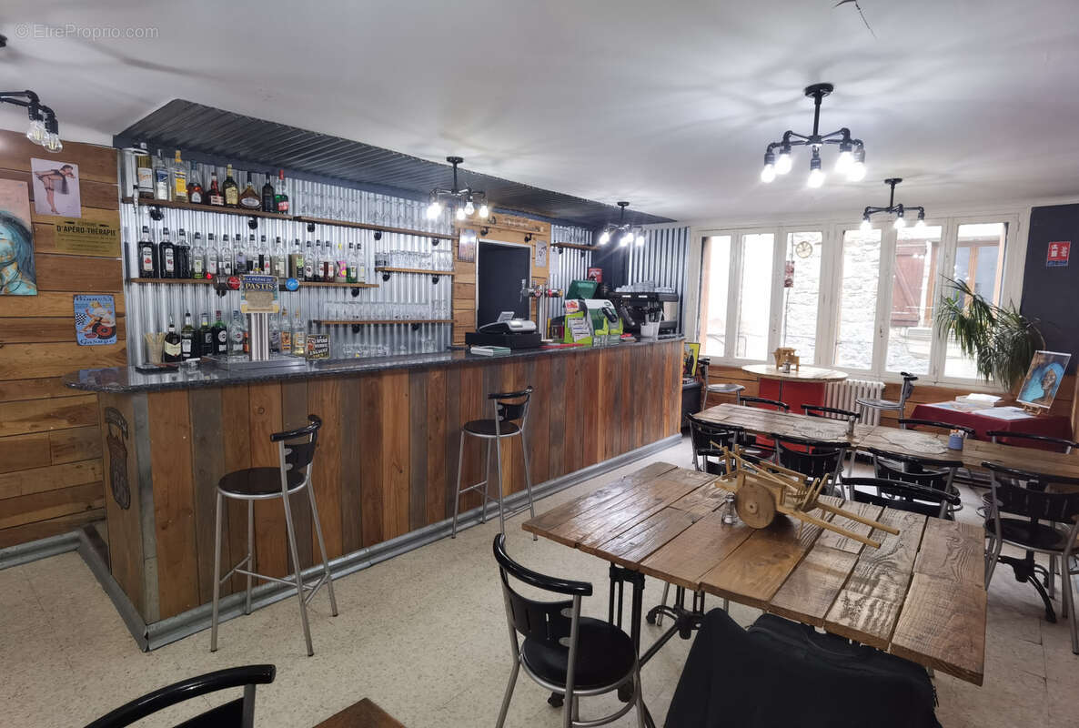 Commerce à VILLEFORT