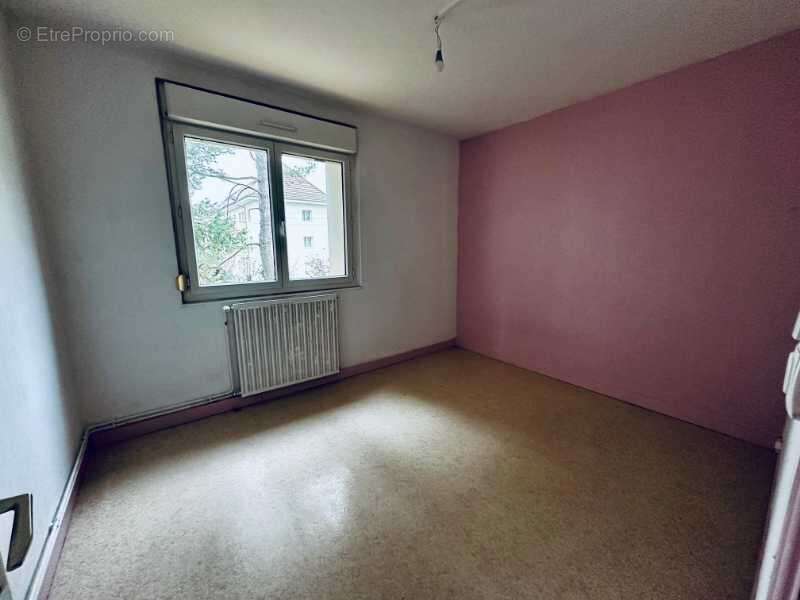 Appartement à GRAND-CHARMONT