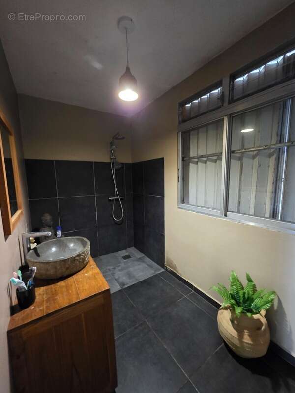 Maison à BAIE-MAHAULT