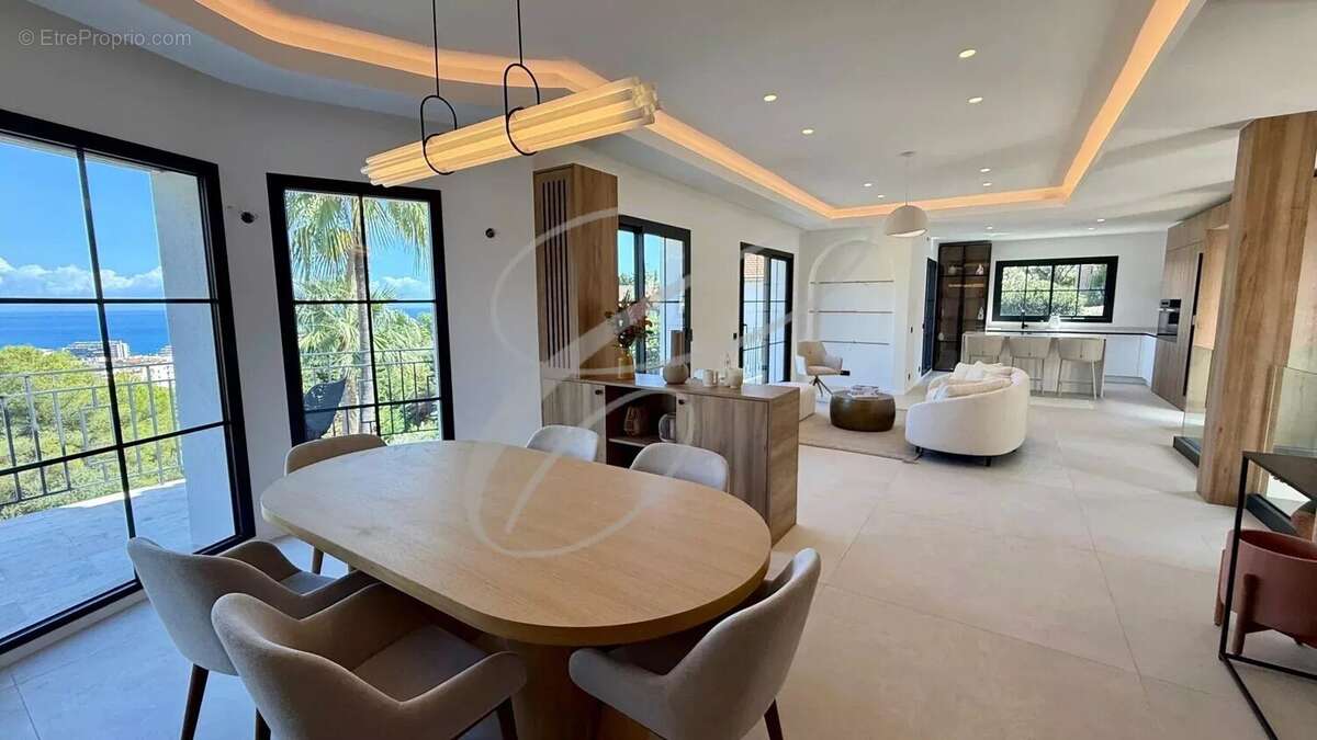 Maison à ROQUEBRUNE-CAP-MARTIN