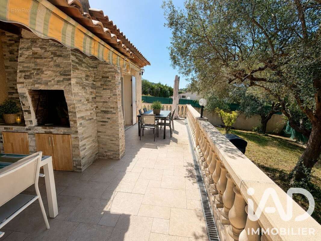 Photo 8 - Maison à LA ROQUETTE-SUR-SIAGNE