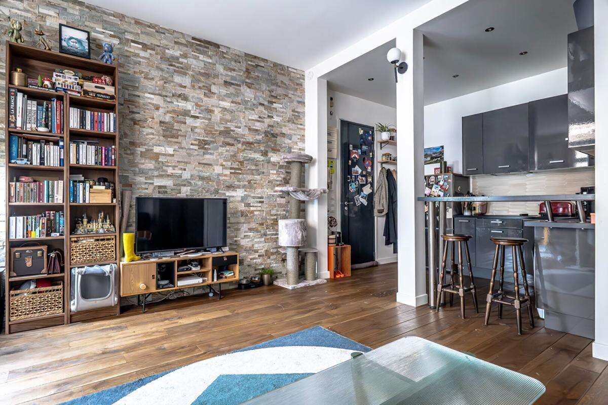 Appartement à PARIS-19E