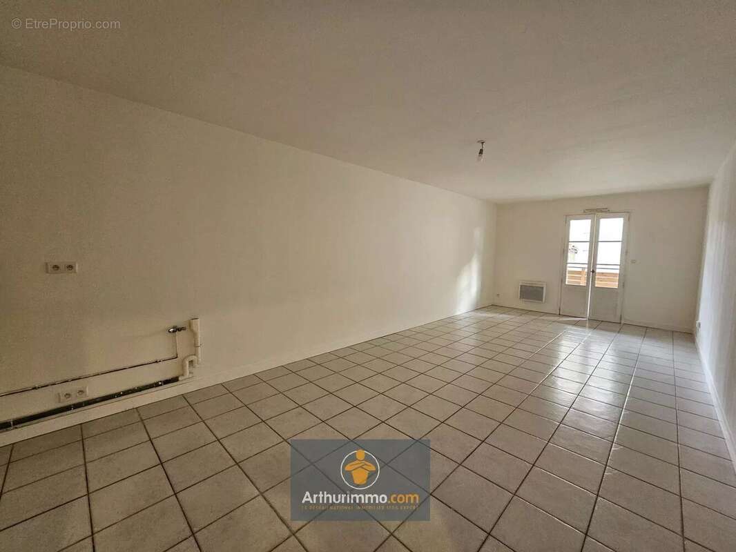 Appartement à COURCON