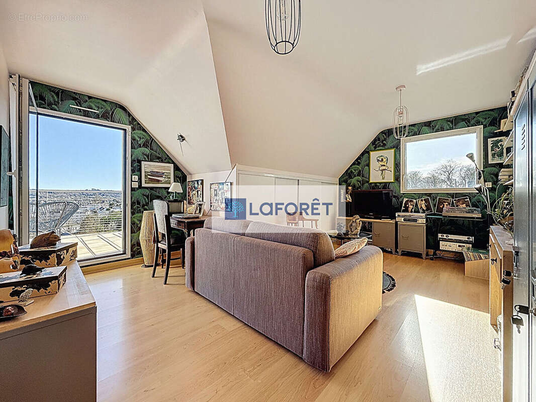 Maison à LE RELECQ-KERHUON