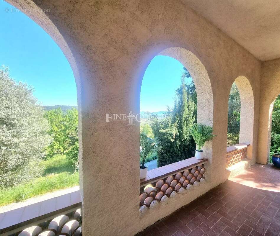 Maison à MONTAUROUX