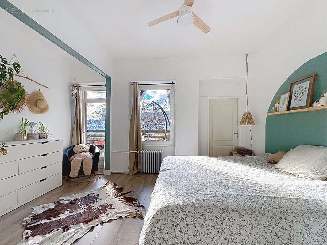 Appartement de charme 94 m² - RDC avec jardin privatif 150 m², terrasse et garage fermé - photo 7