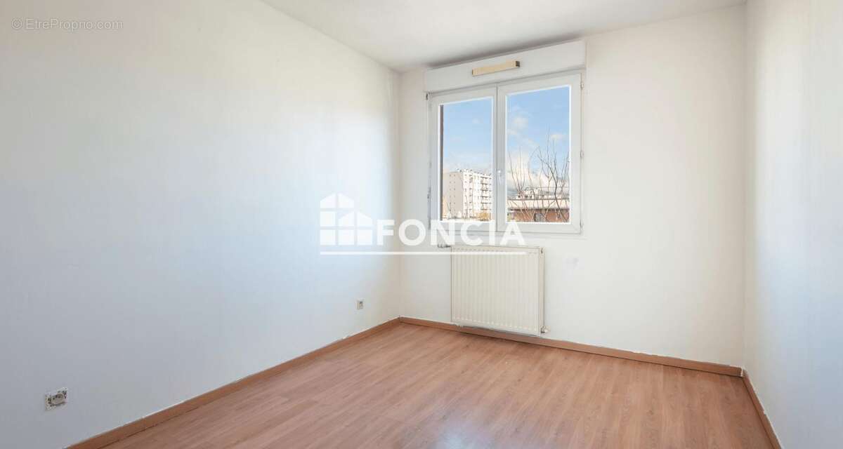 Appartement à ECHIROLLES