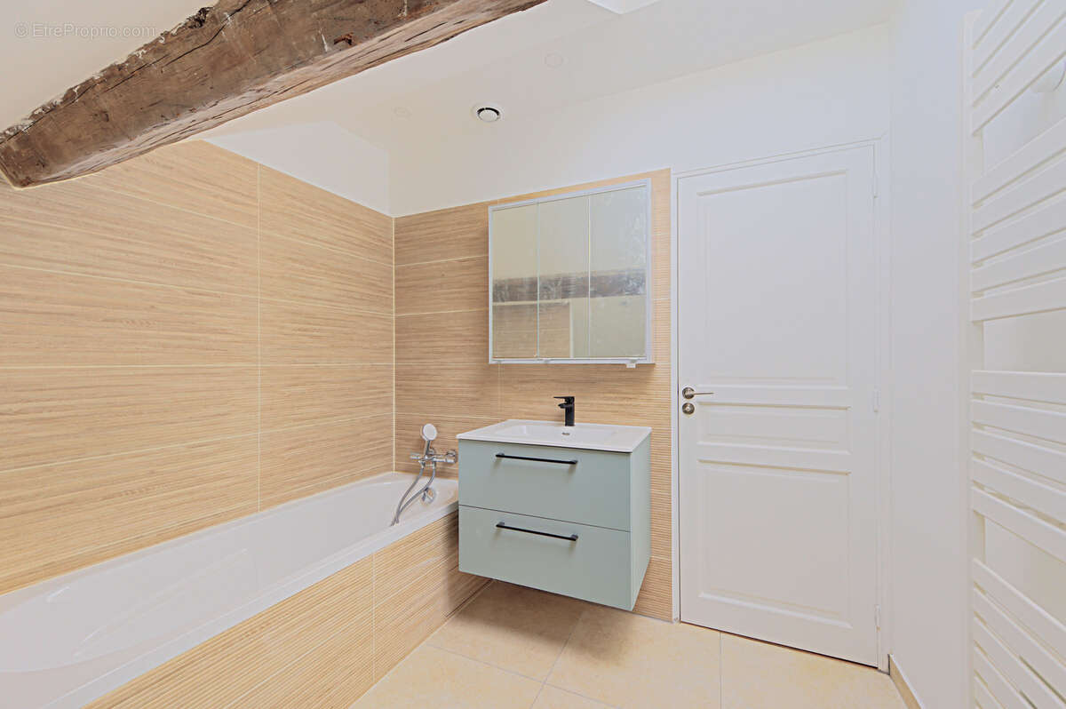 Centre-Ville- Appartement 3 pièces refait à neuf - photo 12
