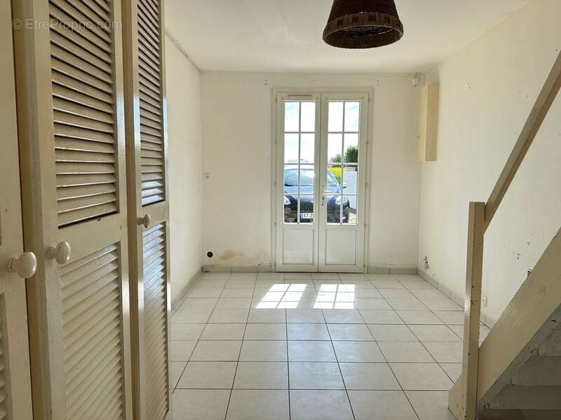 Maison à SAINT-GERVAIS-EN-BELIN