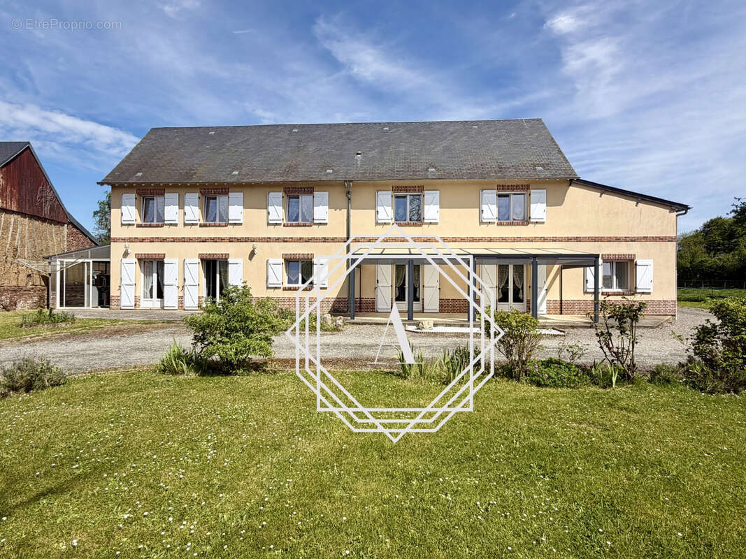 Maison à GRANDVILLIERS