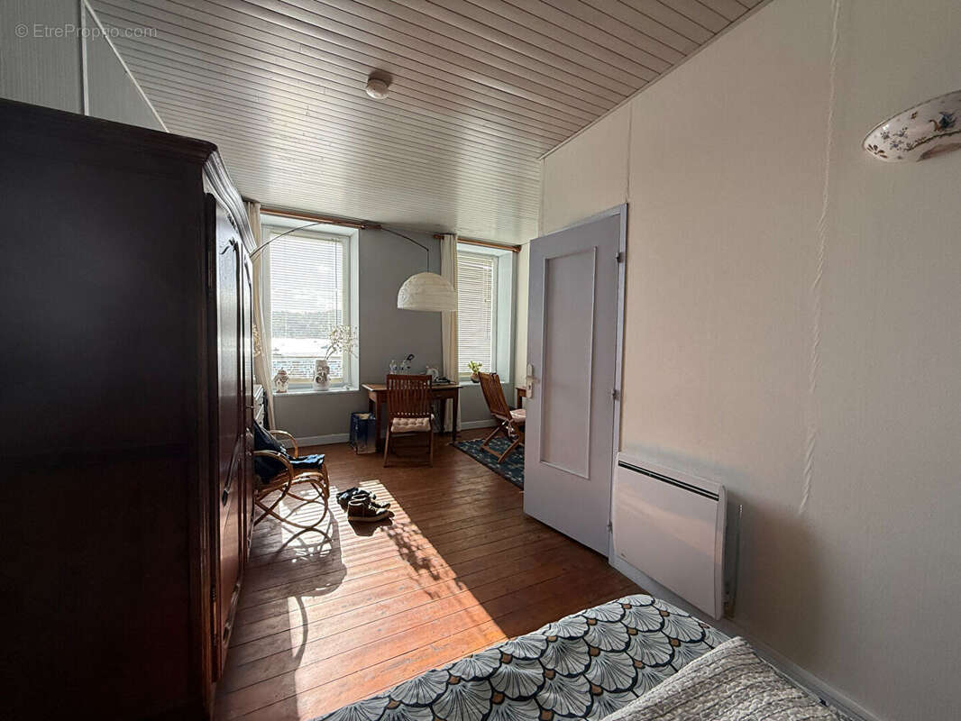 Maison à LE RELECQ-KERHUON