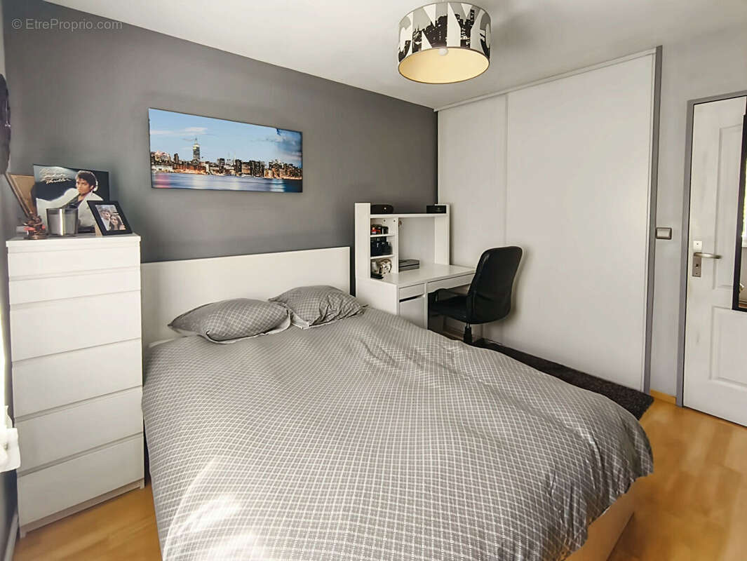 Maison à VERT-SAINT-DENIS