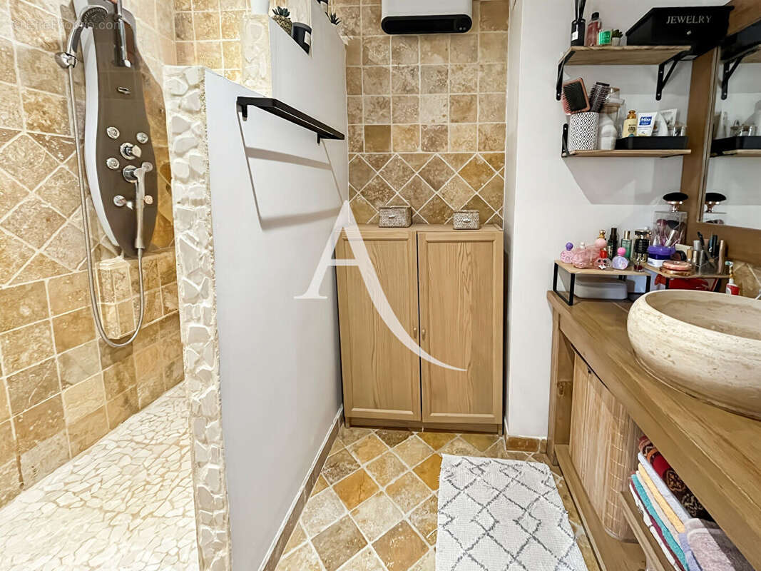 Appartement à MARSEILLE-13E