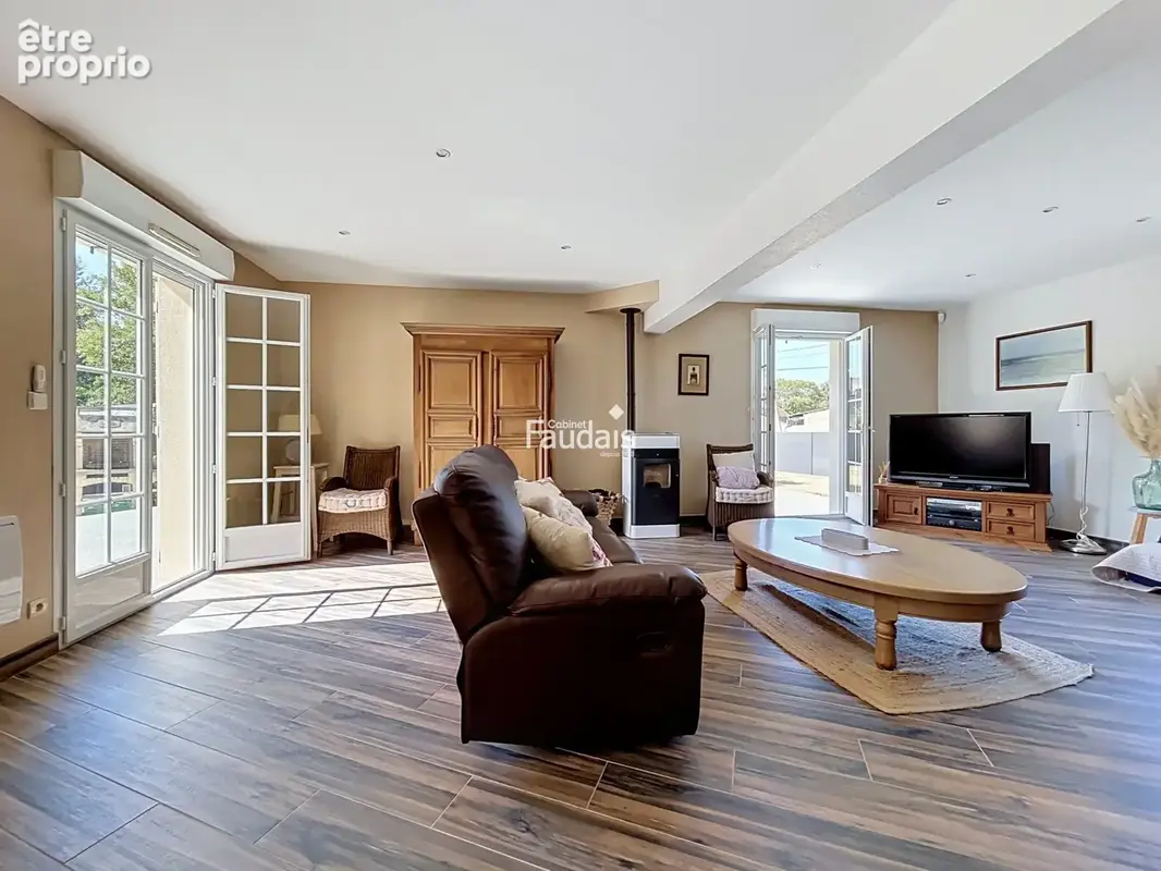 Maison 189 m² à Gouville-Sur-Mer  - photo 5