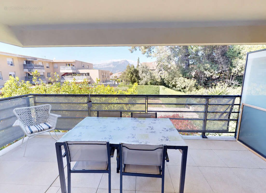 Appartement à LE PRADET