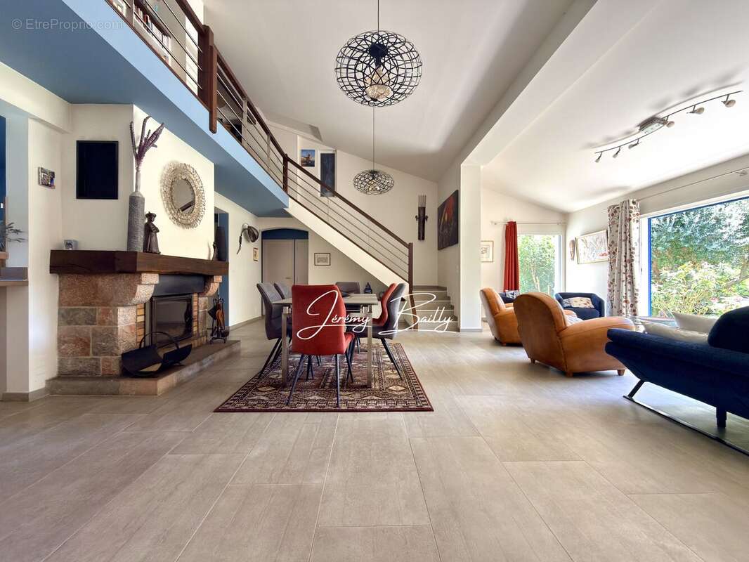 Maison 158 m² à Millas  - photo 2