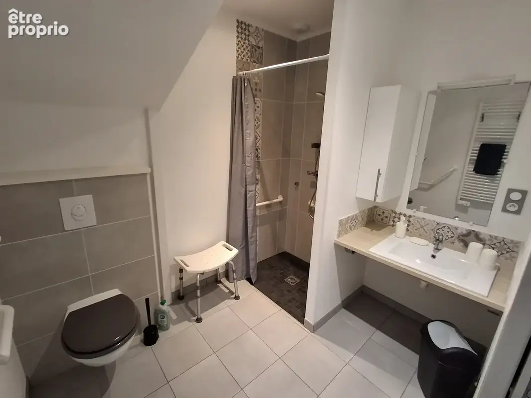 À La Chapelle-Fleurigné, villa de 200m2 avec 9 pièces à vendre - photo 5
