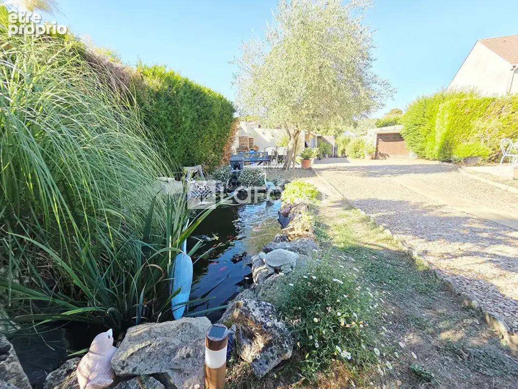 Maison de caractère - 148 m2 - 7 pièces - photo 3