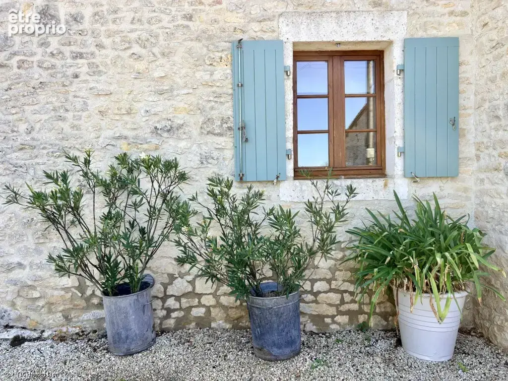 Maison de Village en Pierre Renovée avec 3 Chambres - photo 34