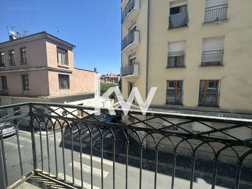 Appartement 39 m² à Saint-Etienne  - photo 6