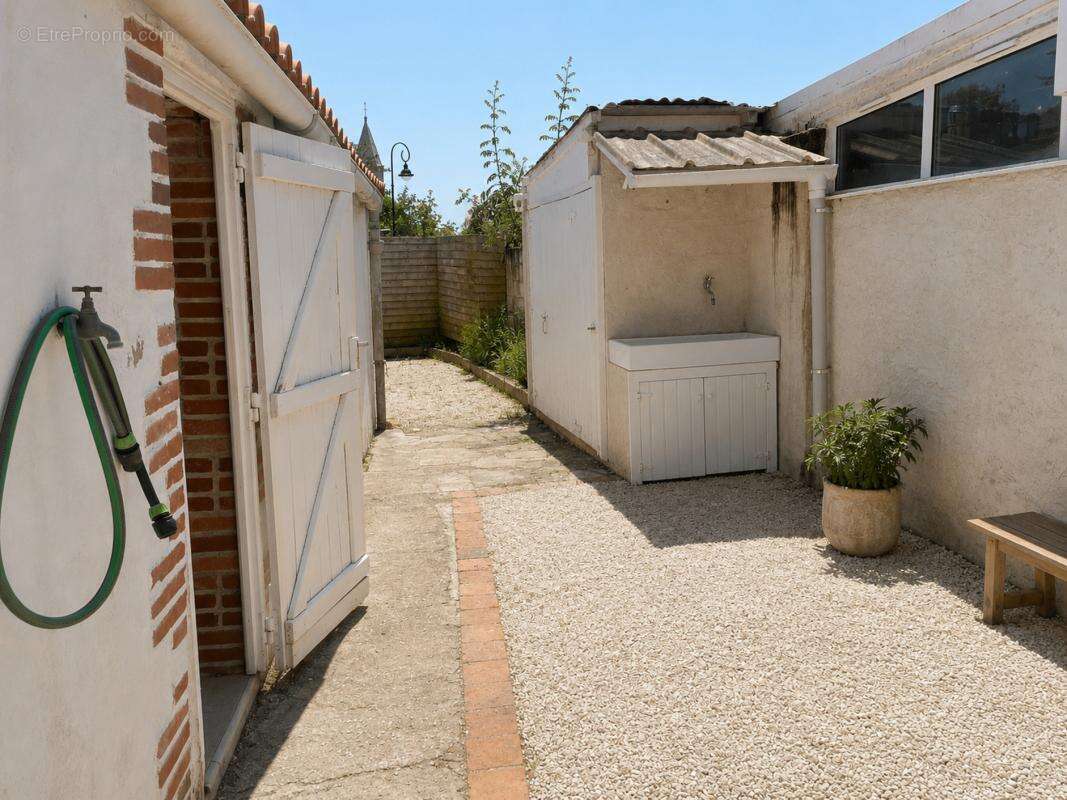 Maison 60 m² à Moutiers-Les-Mauxfaits  - photo 2