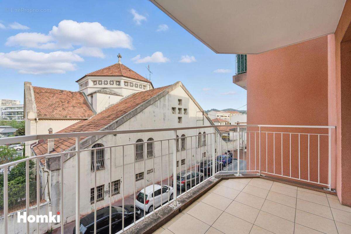 Appartement à LE CANNET