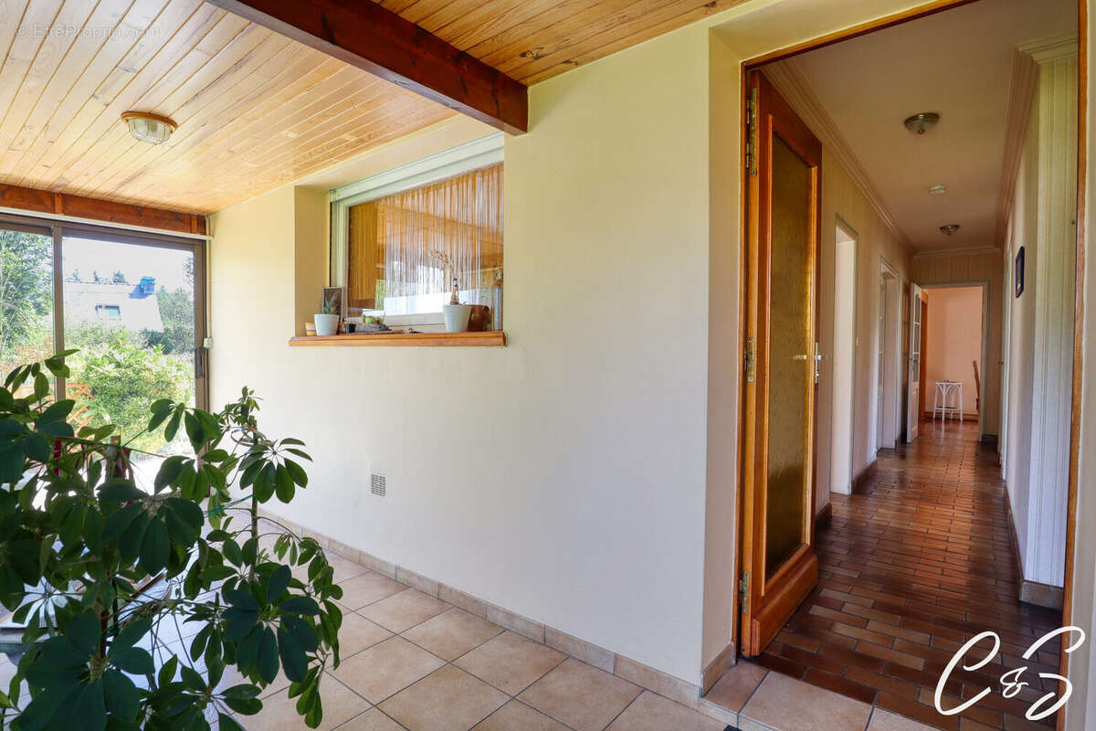 Maison 110 m² à Saint-Jean-Trolimon  - photo 3