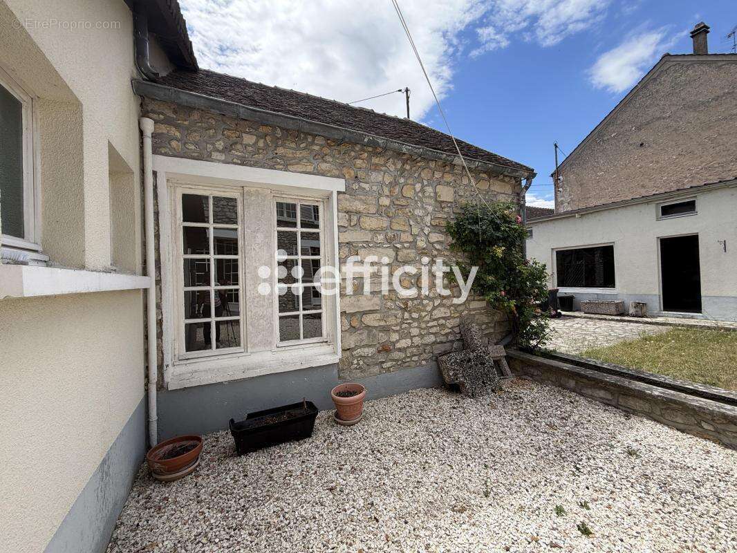 Maison 203 m² à Grez-Sur-Loing  - photo 6