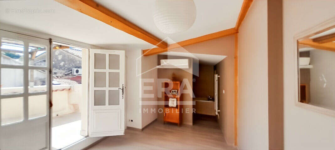 Appartement à NOVES