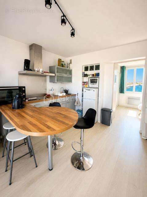 L'art de vivre au fil de l'eau ! Magnifique appartement avec terrasse ! - photo 4