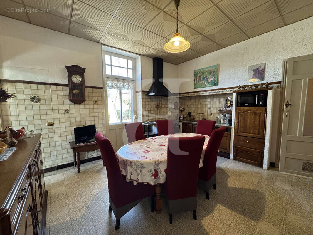 Maison à MAILLANE
