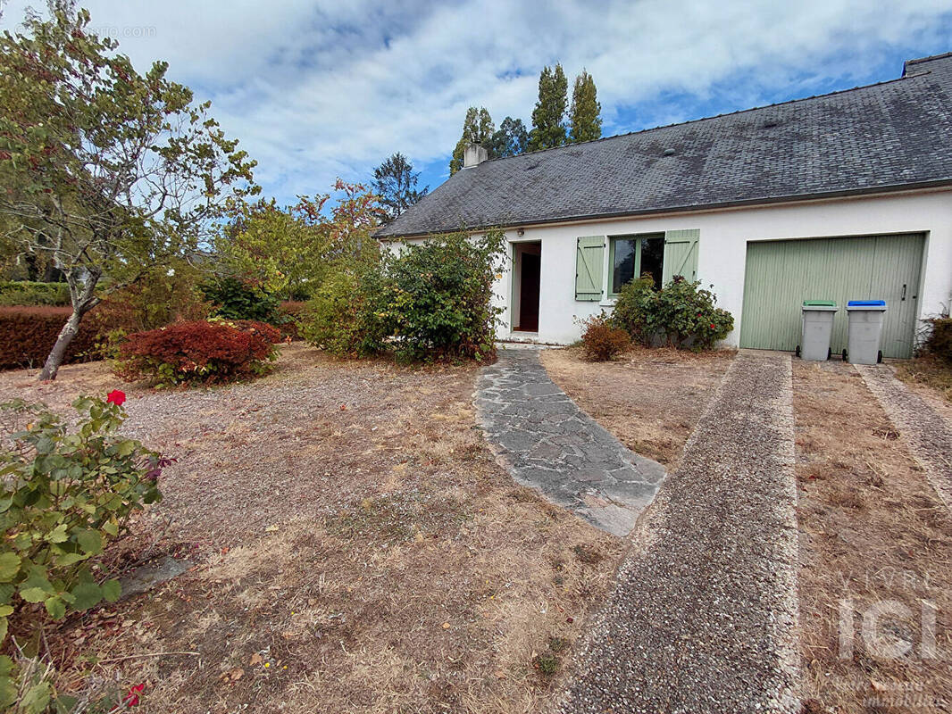 Maison à SAINTE-LUCE-SUR-LOIRE